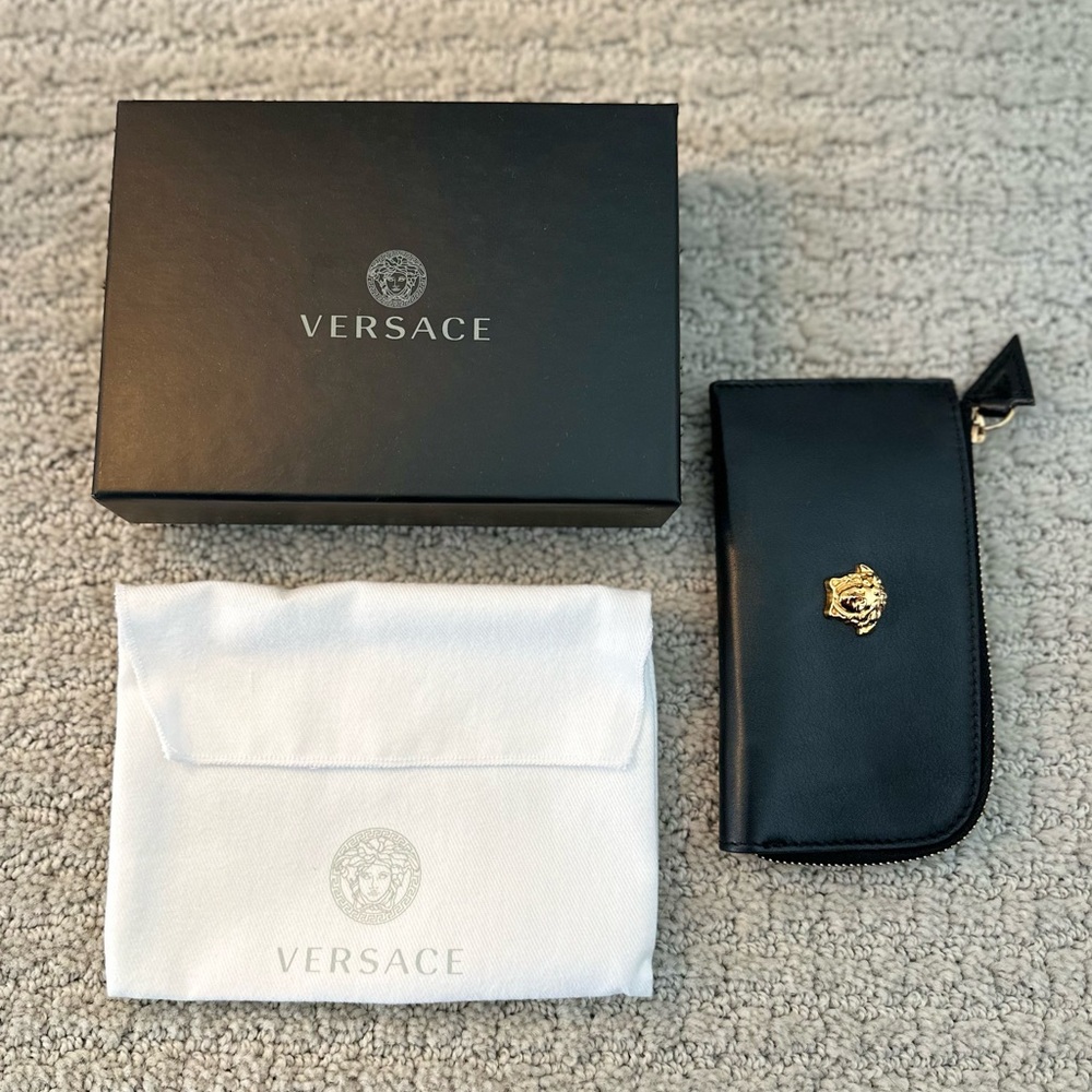 Versace Medusa Head Leather Card Holder w/ Box & Dust Bag